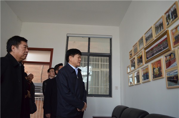 南阳市委常委,统战部部长刘树华到市新的社会阶层人士联合会调研